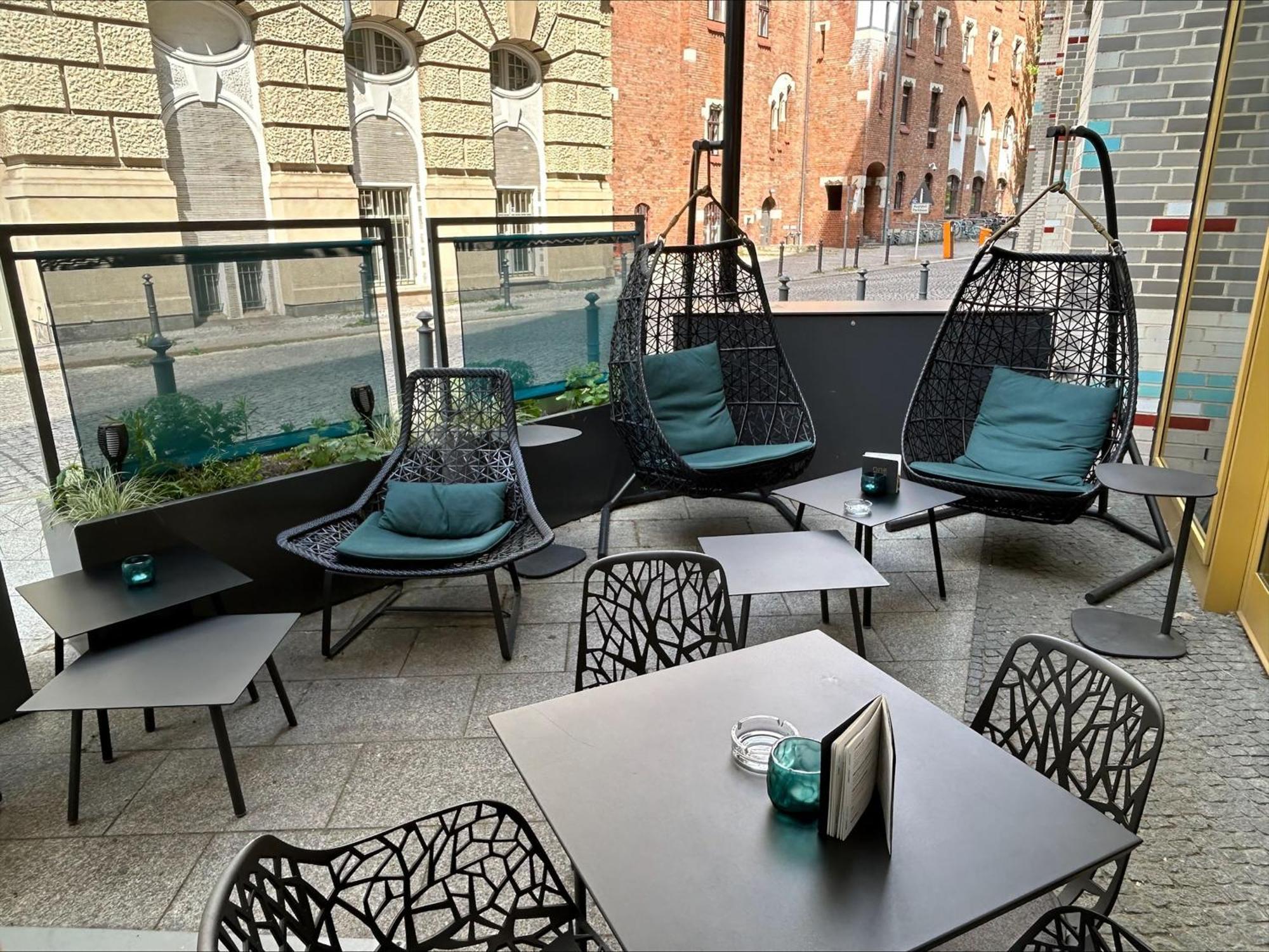 Motel One Frankfurt-Eastside Frankfurt am Main Ngoại thất bức ảnh