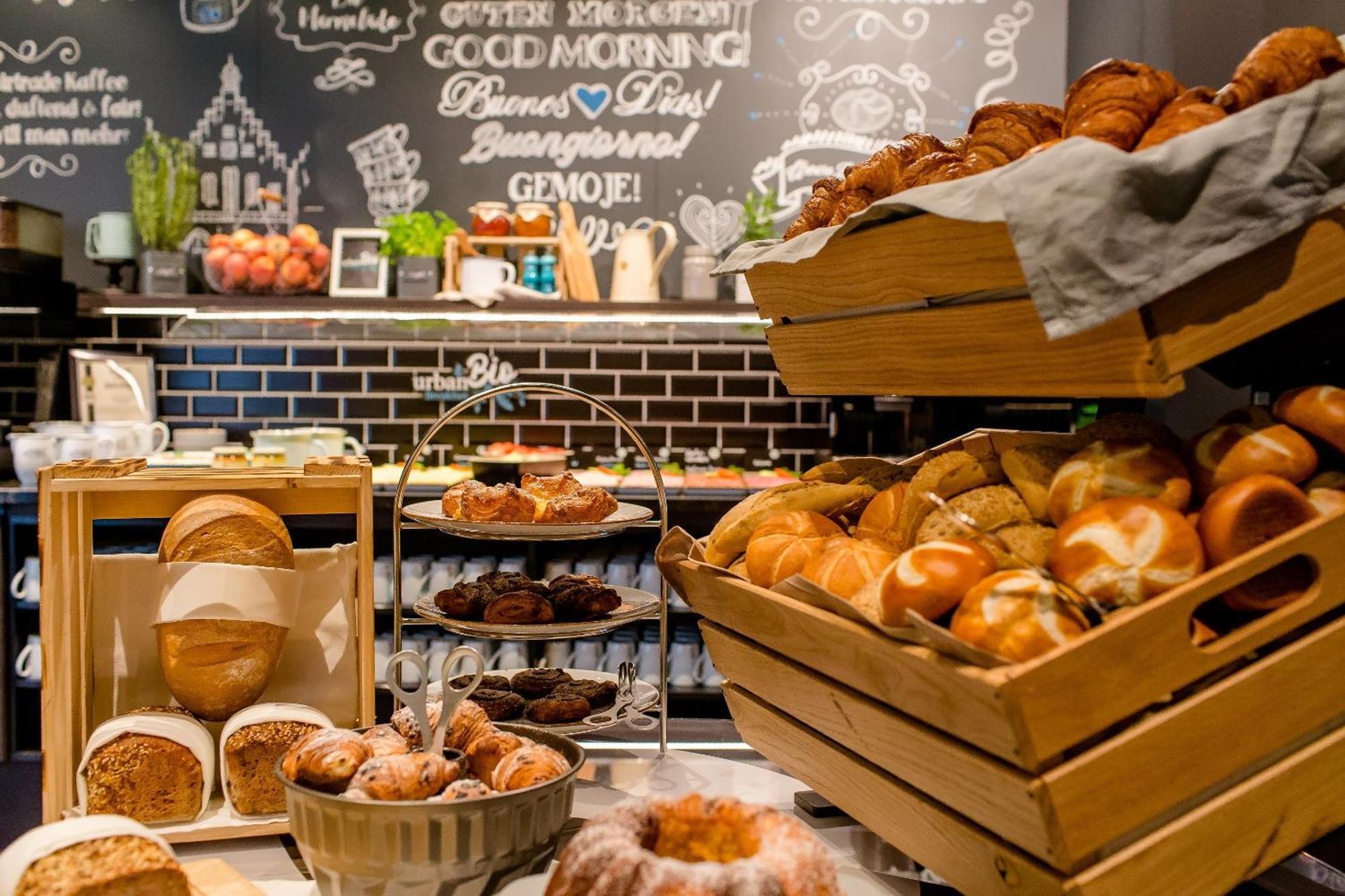 Motel One Frankfurt-Eastside Frankfurt am Main Ngoại thất bức ảnh