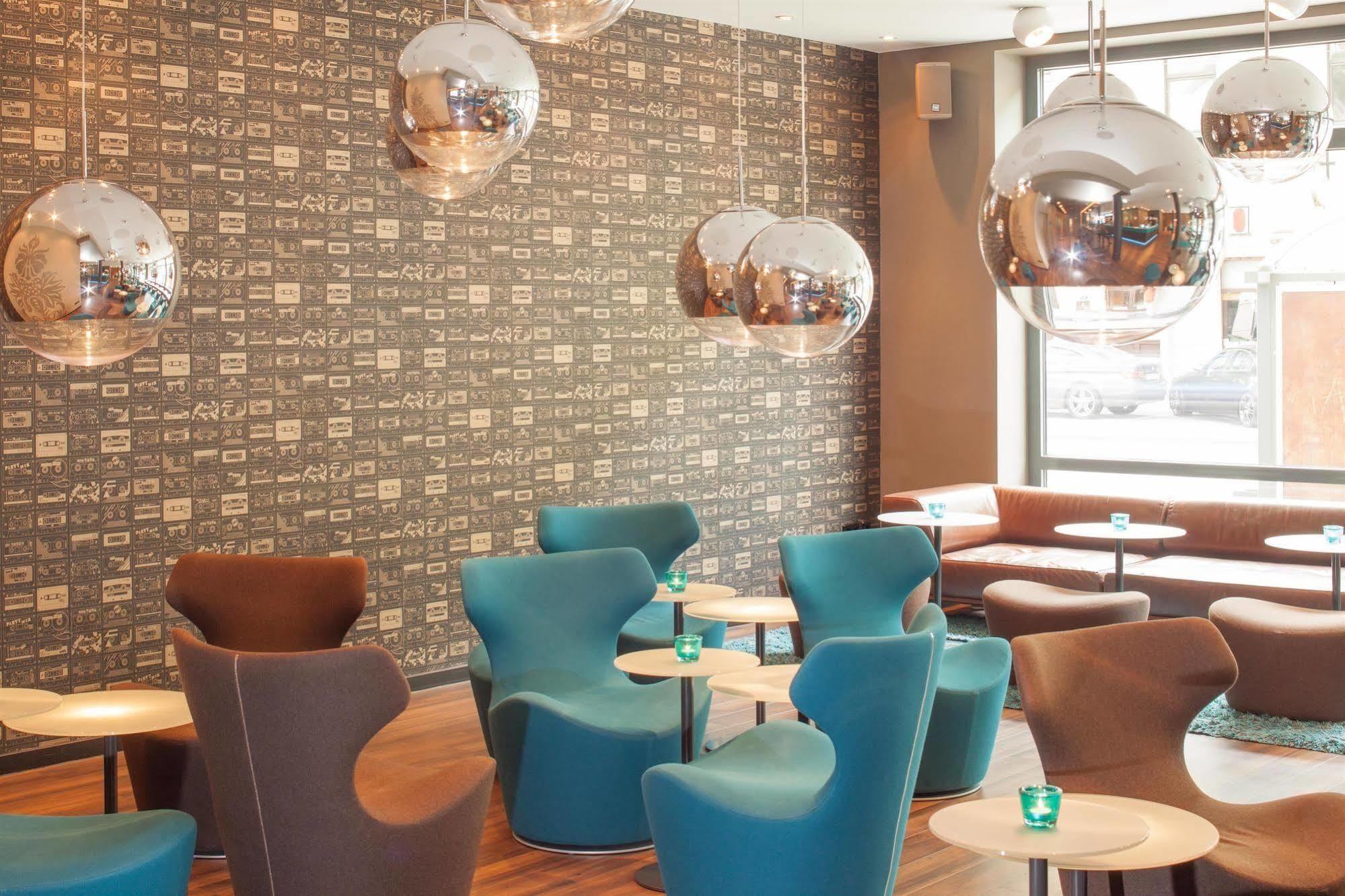 Motel One Frankfurt-Eastside Frankfurt am Main Ngoại thất bức ảnh
